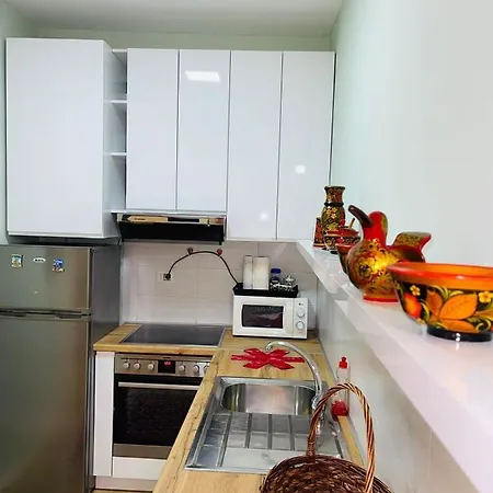 New In Center Of * Τίρανα