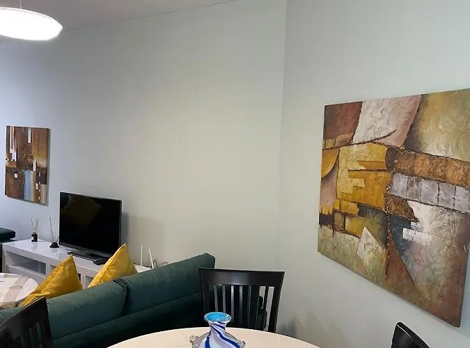 Apartment New In Center Of *